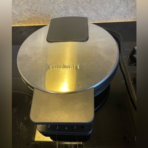 Cuisinart Classics Round Waffle Maker
